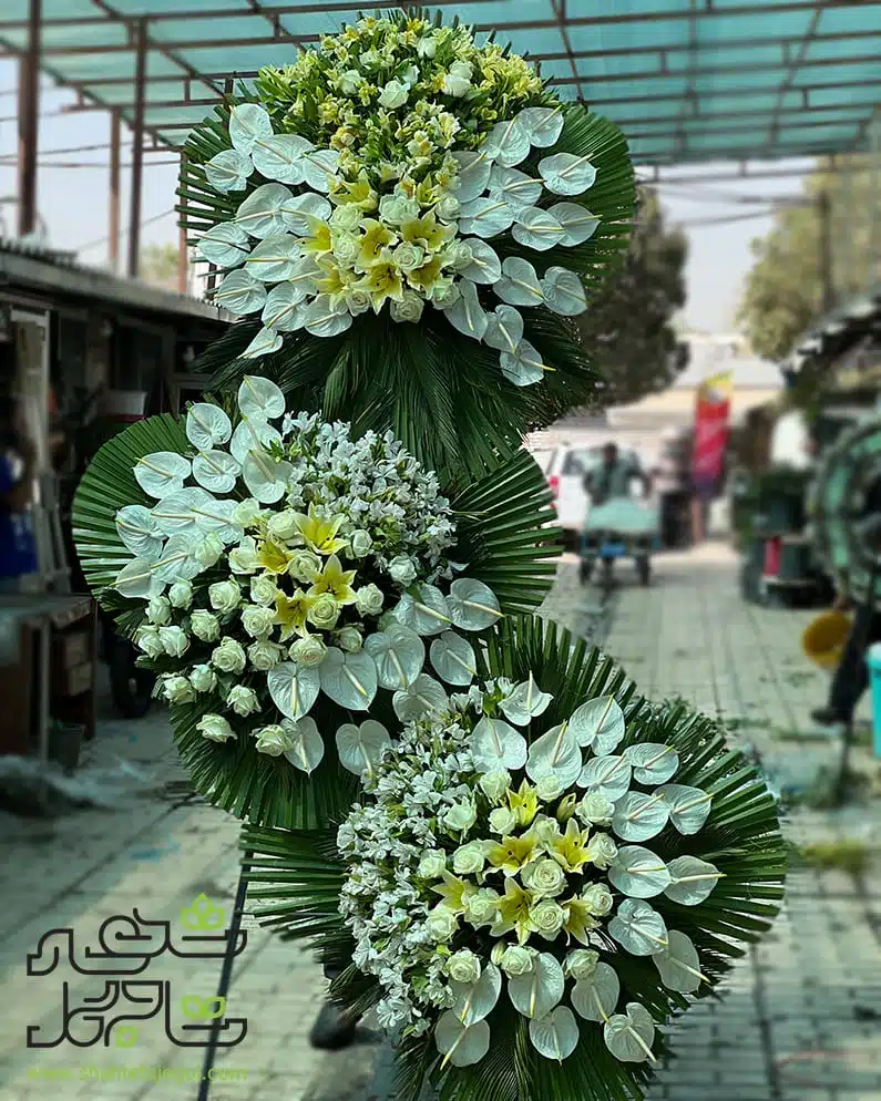 تاج گل سه طبقه فانتزی جولیا
